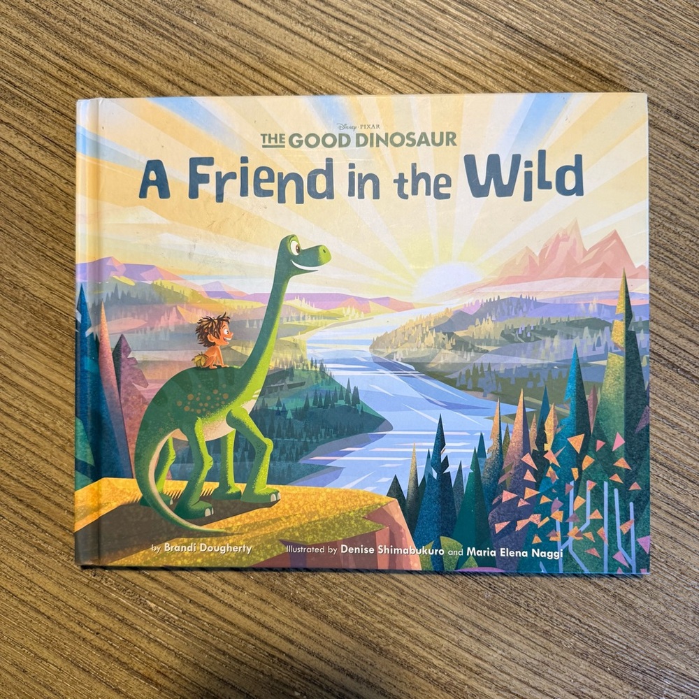 🔆 Bundle items 6 for $30 The Good Dinosaur: A Friend in the Wild